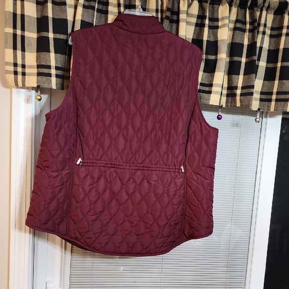 Croft & Barrow Burgundy Quilted Vest - Picture 2 of 4